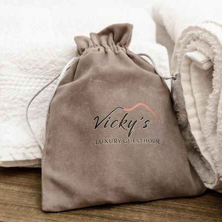 Vicky'S Luxury Guesthouse 나폴리 외부 사진