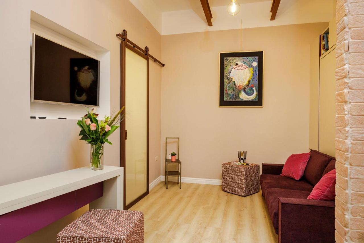 Vicky'S Luxury Guesthouse 나폴리 외부 사진