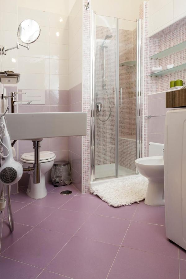 Vicky'S Luxury Guesthouse 나폴리 외부 사진