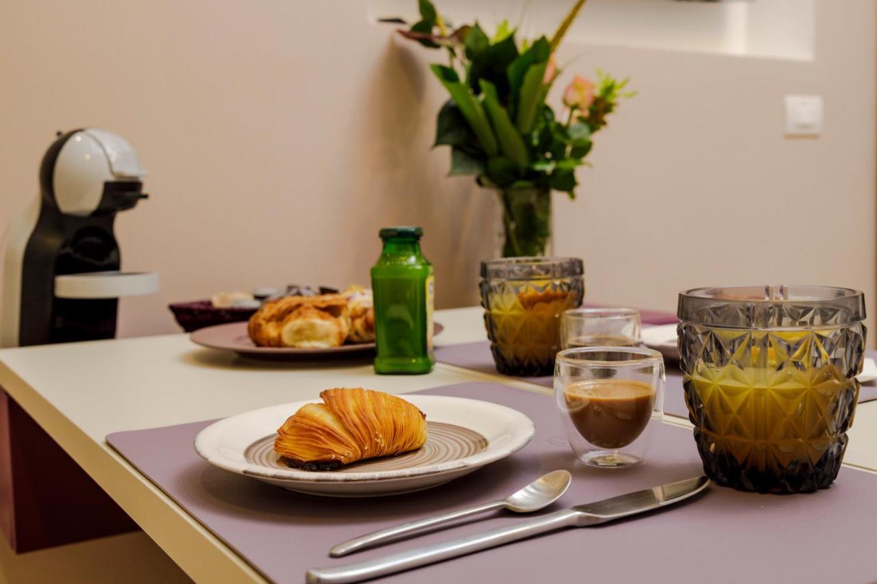 Vicky'S Luxury Guesthouse 나폴리 외부 사진