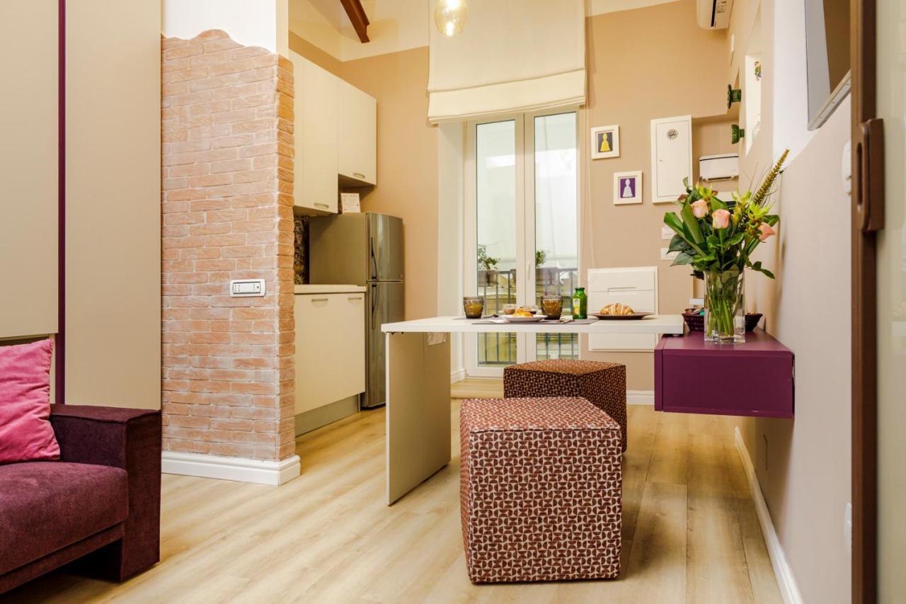 Vicky'S Luxury Guesthouse 나폴리 외부 사진