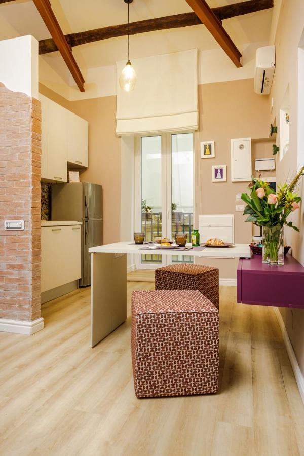 Vicky'S Luxury Guesthouse 나폴리 외부 사진
